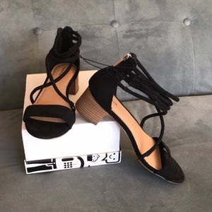 Torrid Strappy Black Sandals with back zipper and 2 inch low block heel Size 8W